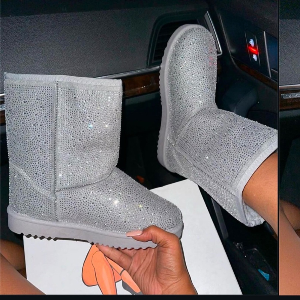 Sparkling Silver Women's Cozy Boots - Picture 1 of 1